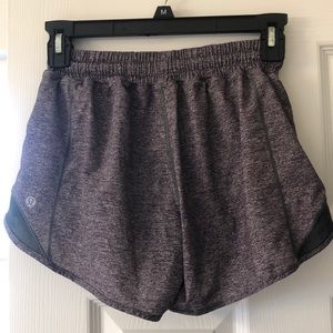 Lululemon size 4, women’s grey shorts